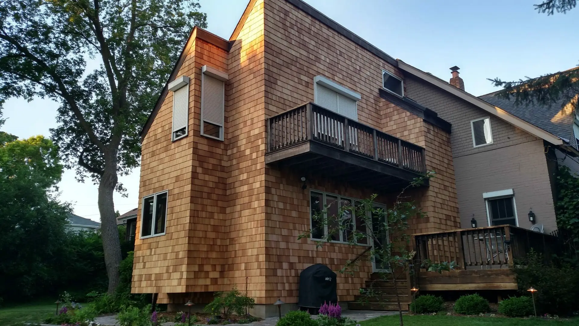 Western Red Cedar, Sanded #1 Grade R&R W/ Superdeck Duckback Clear Stain