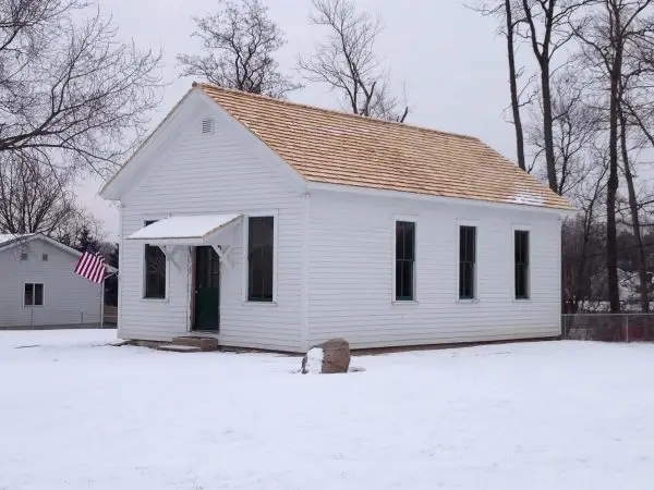 Yellow Cedar Handsplit Cedar Shakes