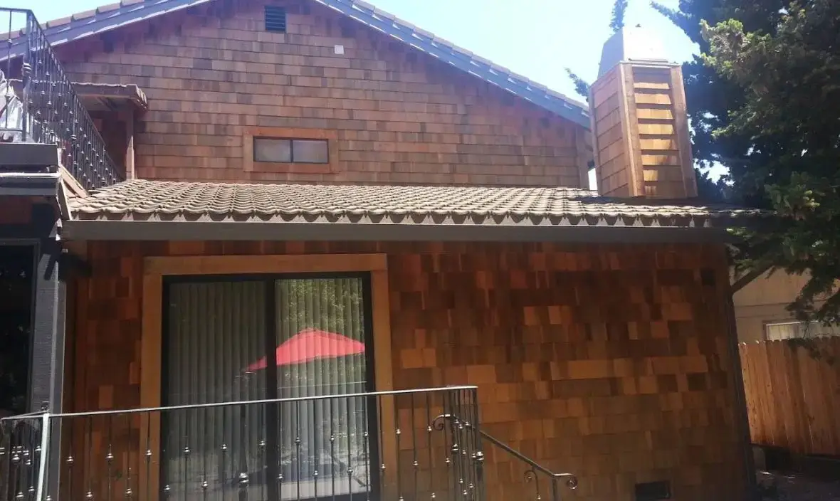 Western Red Cedar with Clear Stain