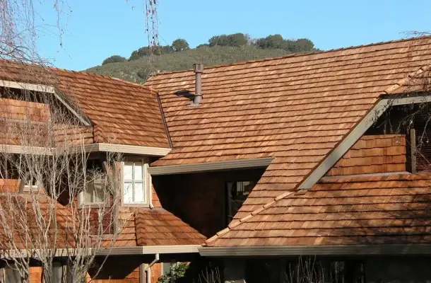 24" Medium Handsplit Resawn Cedar Shakes