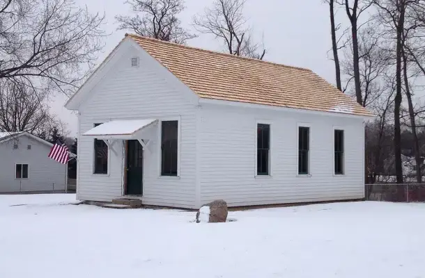 Yellow-Cedar-Handsplits-Ford-School-5-1